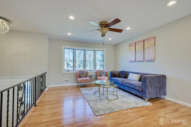 1 Sandalwood Drive, Edison, NJ 08820