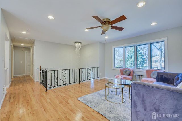 1 Sandalwood Drive, Edison, NJ 08820