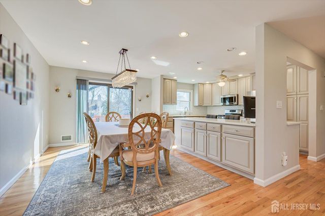 1 Sandalwood Drive, Edison, NJ 08820