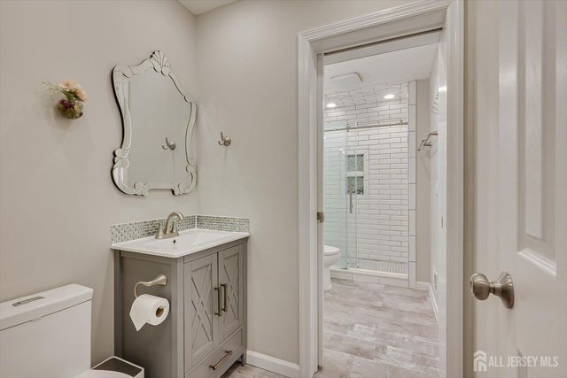 1 Sandalwood Drive, Edison, NJ 08820