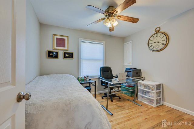 1 Sandalwood Drive, Edison, NJ 08820