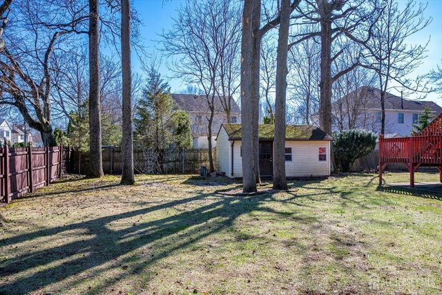 1 Sandalwood Drive, Edison, NJ 08820