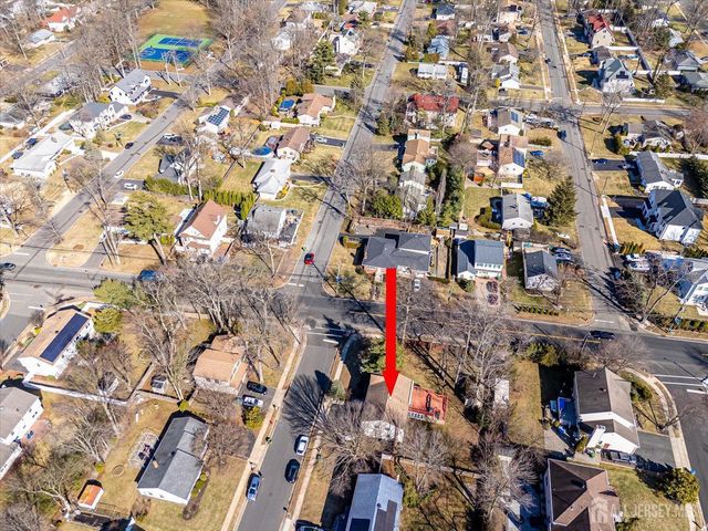 1 Sandalwood Drive, Edison, NJ 08820