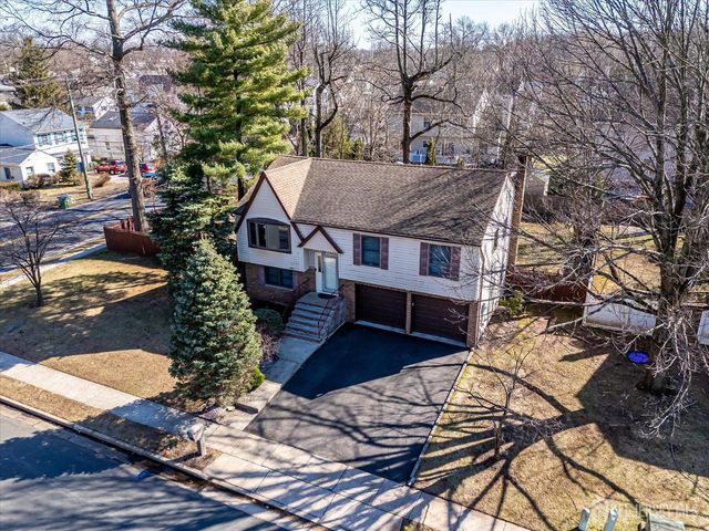1 Sandalwood Drive, Edison, NJ 08820