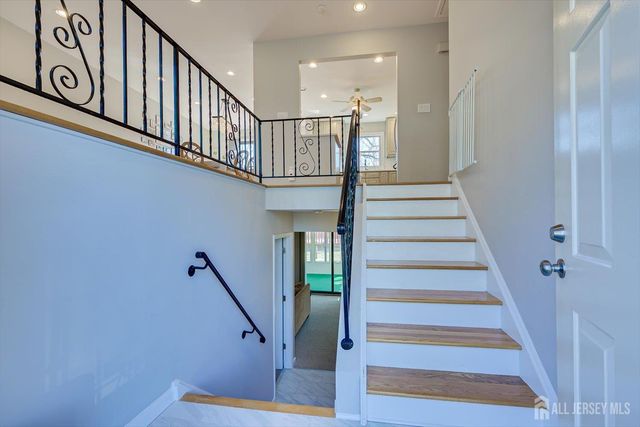 1 Sandalwood Drive, Edison, NJ 08820