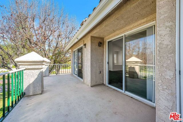 455 Kennerick Lane, Simi Valley, CA 93065