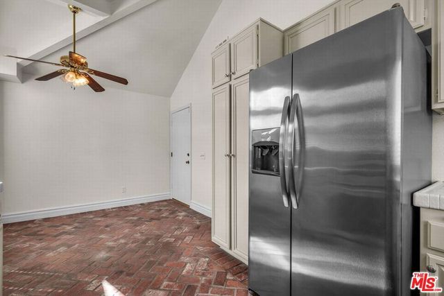 455 Kennerick Lane, Simi Valley, CA 93065