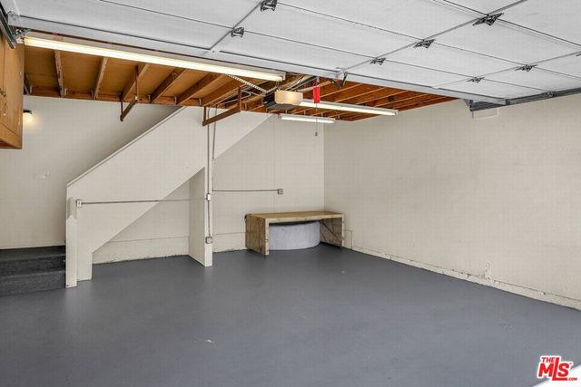 455 Kennerick Lane, Simi Valley, CA 93065