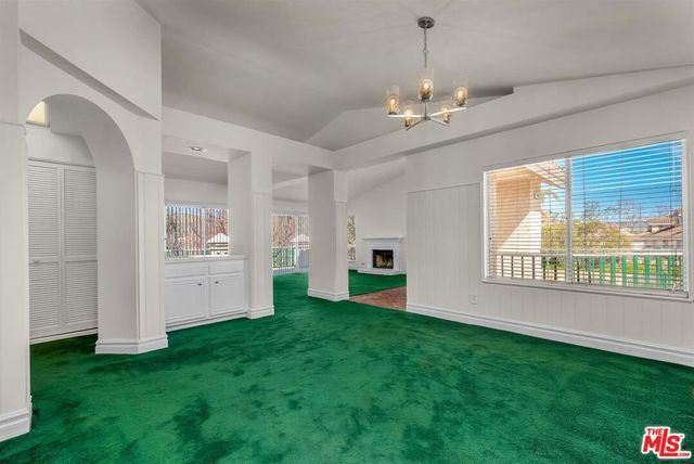 455 Kennerick Lane, Simi Valley, CA 93065