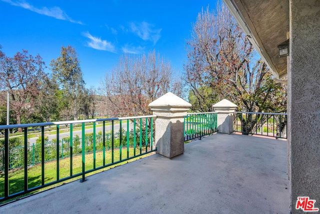 455 Kennerick Lane, Simi Valley, CA 93065