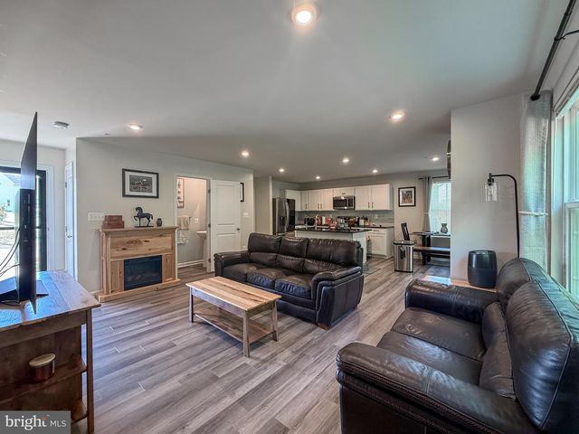 35 JUNIPER CIR, Elkton, MD 21921