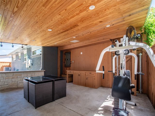 2319 Klondike Drive, Dallas, TX 75228