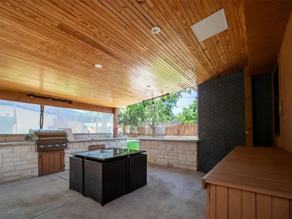 2319 Klondike Drive, Dallas, TX 75228