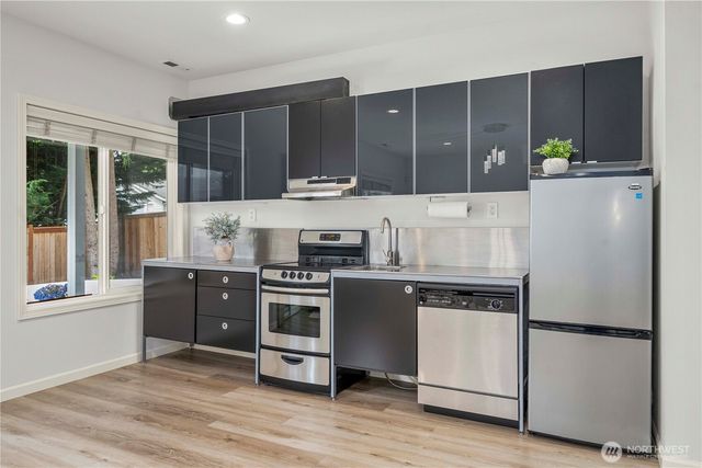 11433 80th Avenue NE, Kirkland, WA 98034