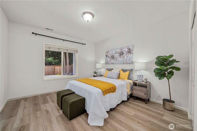 11433 80th Avenue NE, Kirkland, WA 98034