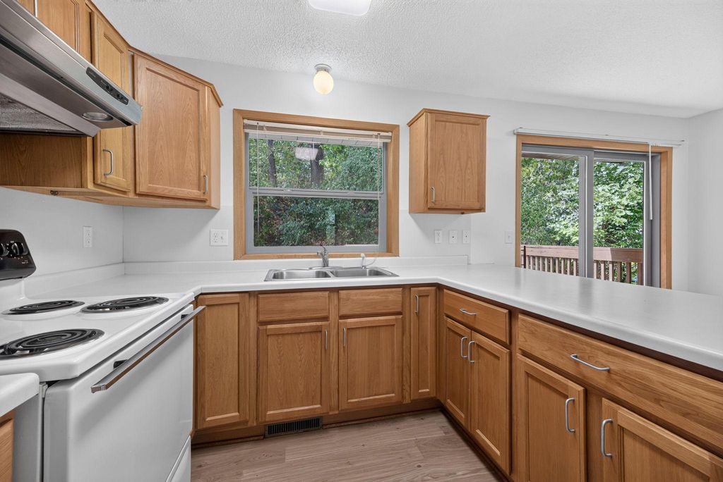 6463 Delilah Avenue, Inver Grove Heights, MN 55076 — photo 5