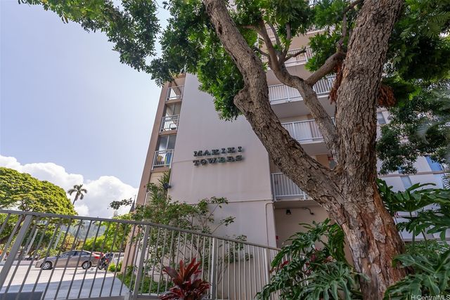 1617 Keeaumoku Street 703, Honolulu, HI 96822