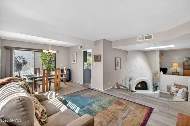 934 E BECKER Lane, Phoenix, AZ 85020