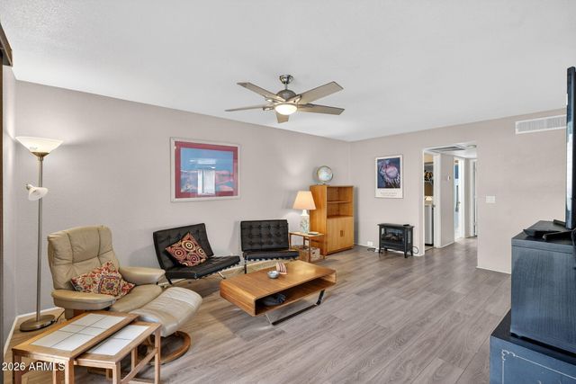 934 E BECKER Lane, Phoenix, AZ 85020