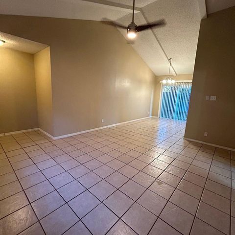 7208 Creekside DR C, Austin, TX 78752