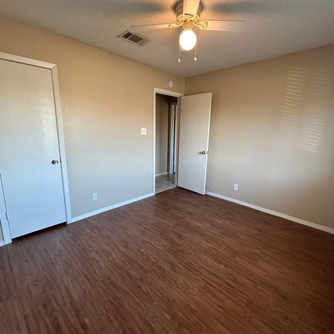 7208 Creekside DR C, Austin, TX 78752