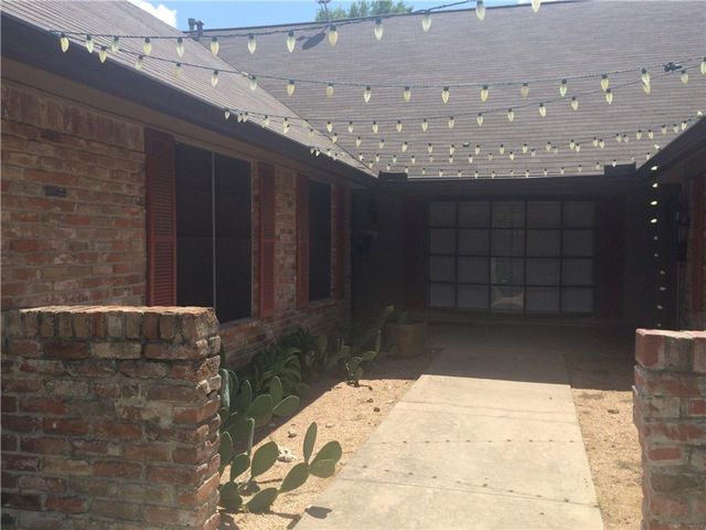 7208 Creekside DR C, Austin, TX 78752
