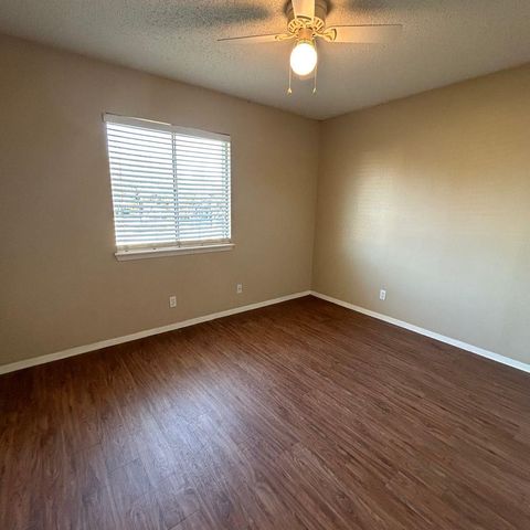 7208 Creekside DR C, Austin, TX 78752
