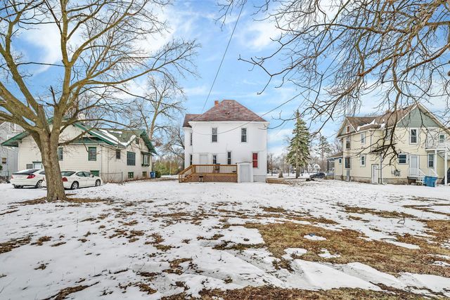 1129 E Merchant Street, Kankakee, IL 60901