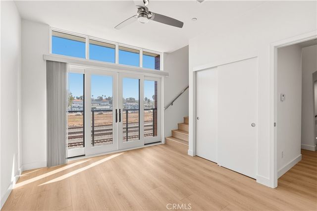 215 Oceanside Blvd 3, Oceanside, CA 92054