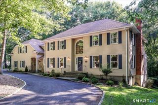 17 Herrmann Lane, Easton, CT 06612
