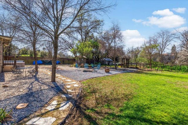 6244 S Walnut St, Loomis, CA 95650