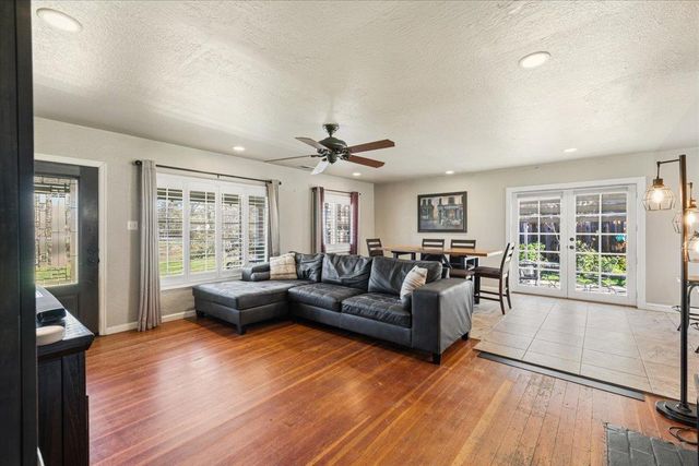 6244 S Walnut St, Loomis, CA 95650