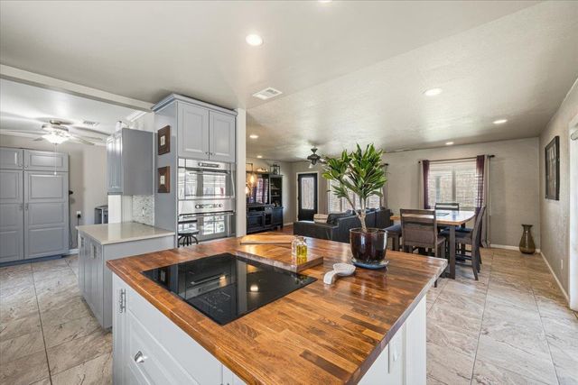 6244 S Walnut St, Loomis, CA 95650