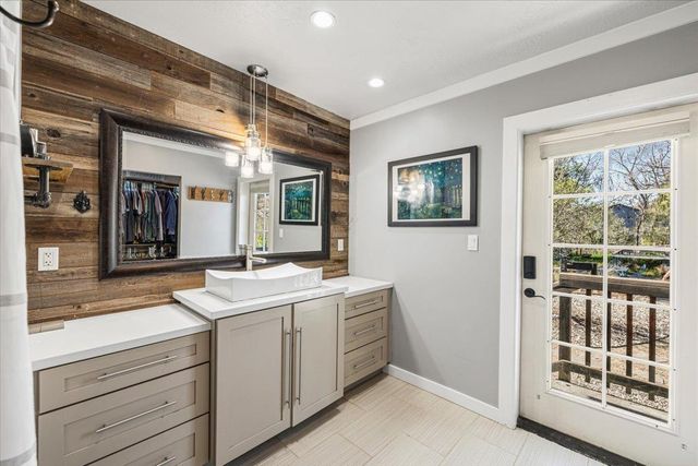 6244 S Walnut St, Loomis, CA 95650