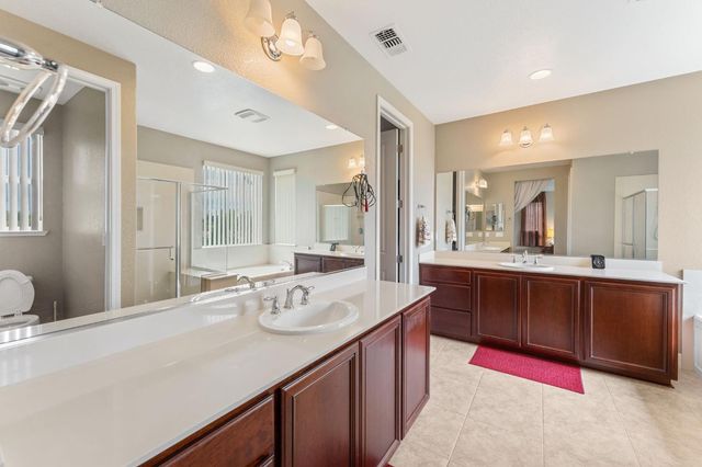 1375 Quigley Ct, Folsom, CA 95630