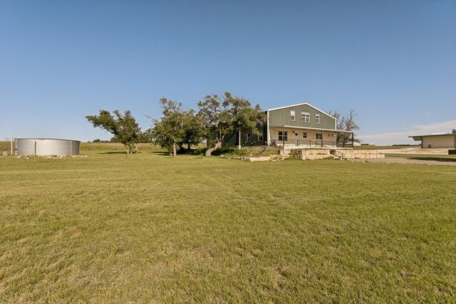 2881 Aviation Loop, Fredericksburg, TX 78624