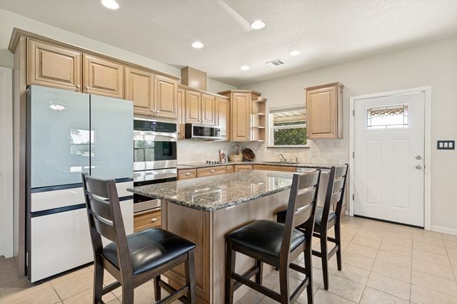 2881 Aviation Loop, Fredericksburg, TX 78624