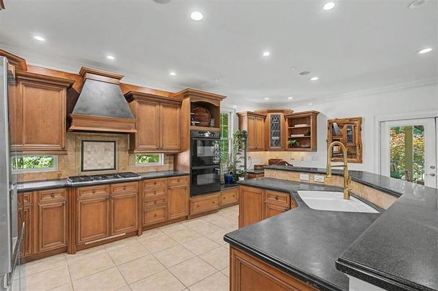 106 Gold Leaf Court, Canton, GA 30114