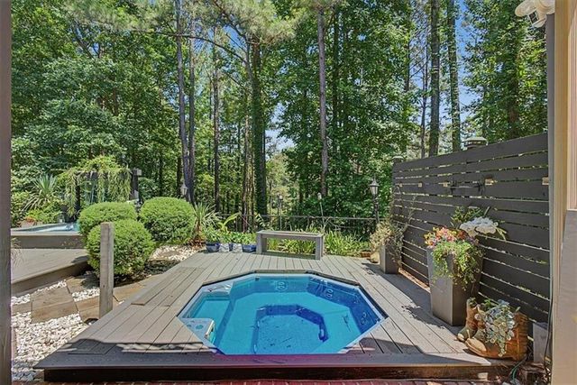 106 Gold Leaf Court, Canton, GA 30114