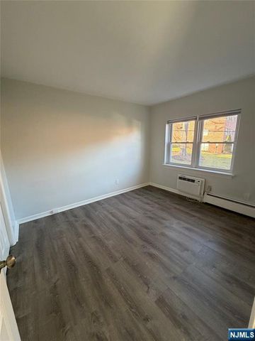 270 Oak B2, Ridgewood, NJ 07450