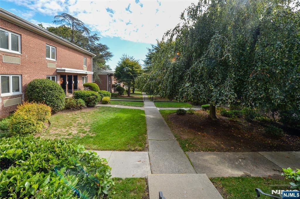 270 Oak B2, Ridgewood, NJ 07450