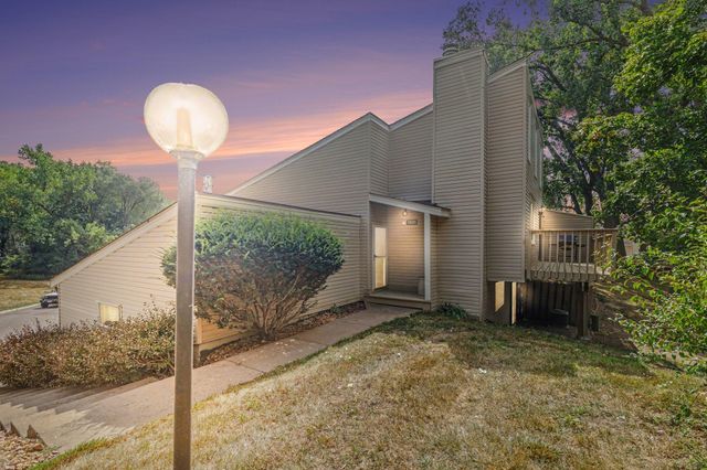 5626 N Innsbruck Court, Fridley, MN 55432