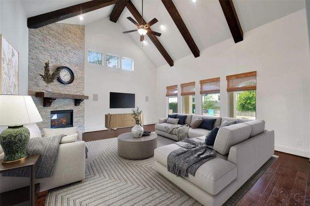 11 Hollyflower Place, The Woodlands, TX 77375