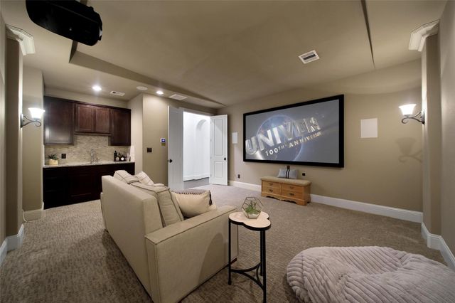 11 Hollyflower Place, The Woodlands, TX 77375