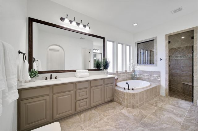 11 Hollyflower Place, The Woodlands, TX 77375