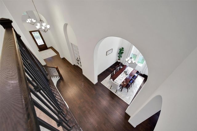 11 Hollyflower Place, The Woodlands, TX 77375