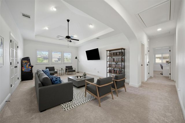 11 Hollyflower Place, The Woodlands, TX 77375