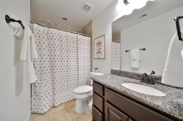 11 Hollyflower Place, The Woodlands, TX 77375