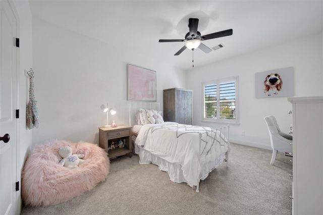 11 Hollyflower Place, The Woodlands, TX 77375