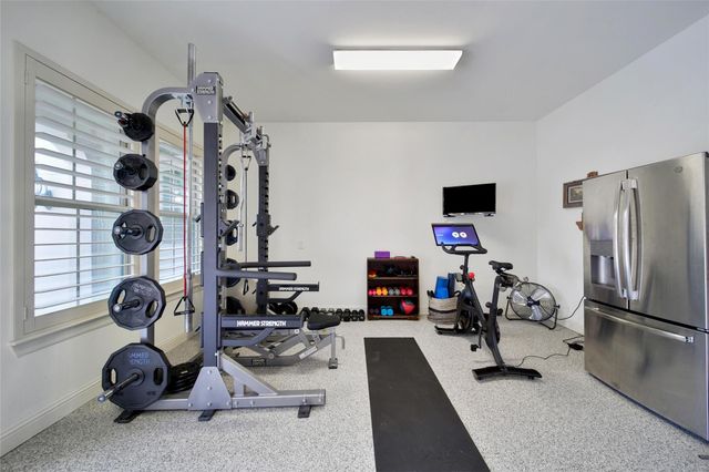 11 Hollyflower Place, The Woodlands, TX 77375